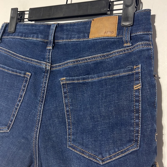 Aeropostale Dark Wash High Rise Midi Cuffed Denim Shorts Size 4 - Picture 5 of 7